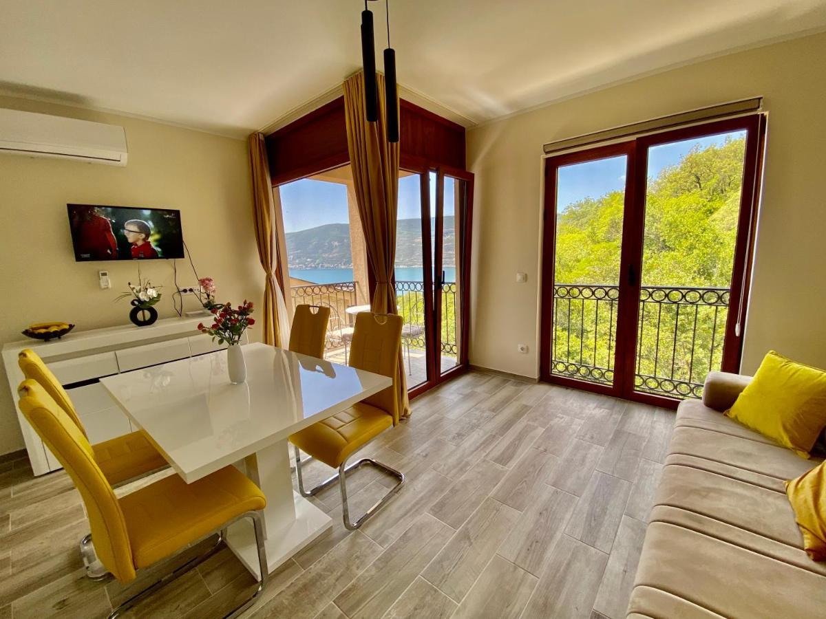 Adria Sea&Mountains Apartment Herceg Novi Bagian luar foto